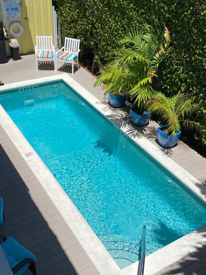 Duval Gardens Bed & Breakfast Key West Bagian luar foto