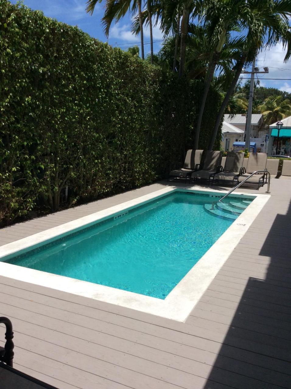 Duval Gardens Bed & Breakfast Key West Bagian luar foto