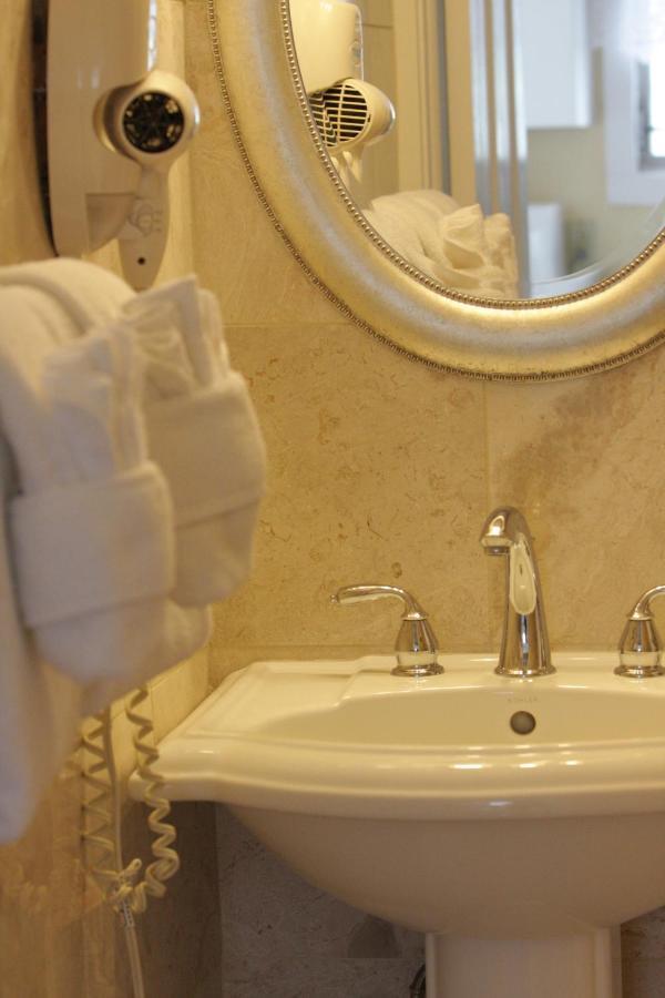 Duval Gardens Bed & Breakfast Key West Ruang foto